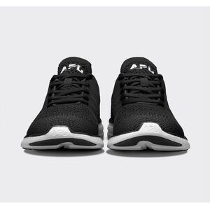 APL Women’s TechLoom Pro in Black and White